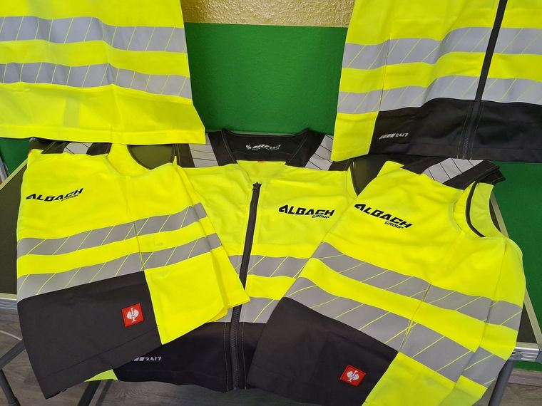 Albach Group &ndash; Warnjacken für das Team