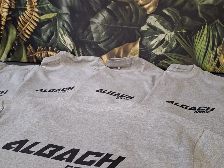 Albach Group &ndash; Sweatshirts mit Brustprint