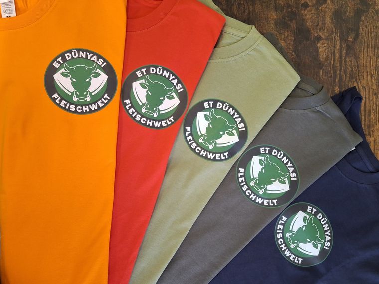 Et Dünyasi Fleischwelt &ndash; Farbige T-Shirts mit Logodruck