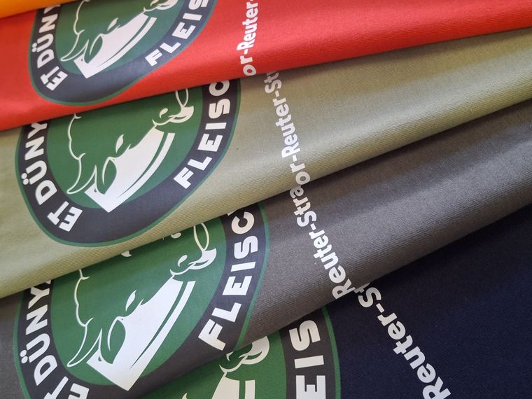 Et Dünyasi Fleischwelt &ndash; Shirtstapel in Hausfarben
