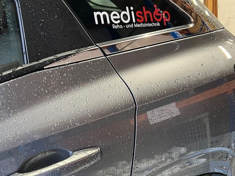 medishop Reha- und Medizintechnik &ndash; Seitenbeschriftung PKW
